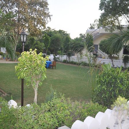 Hotel Eagle Nest Bharatpur Luaran gambar