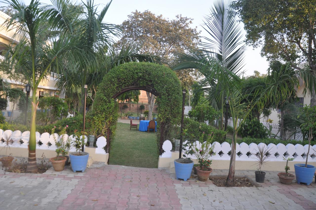 Hotel Eagle Nest Bharatpur Luaran gambar